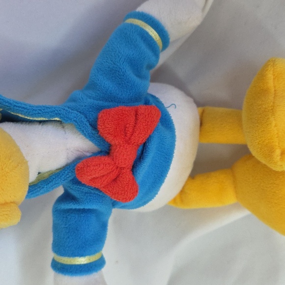 Disney Store Donald Duck 8" plush blue hat red bowtie angry face duck - Picture 13 of 13
